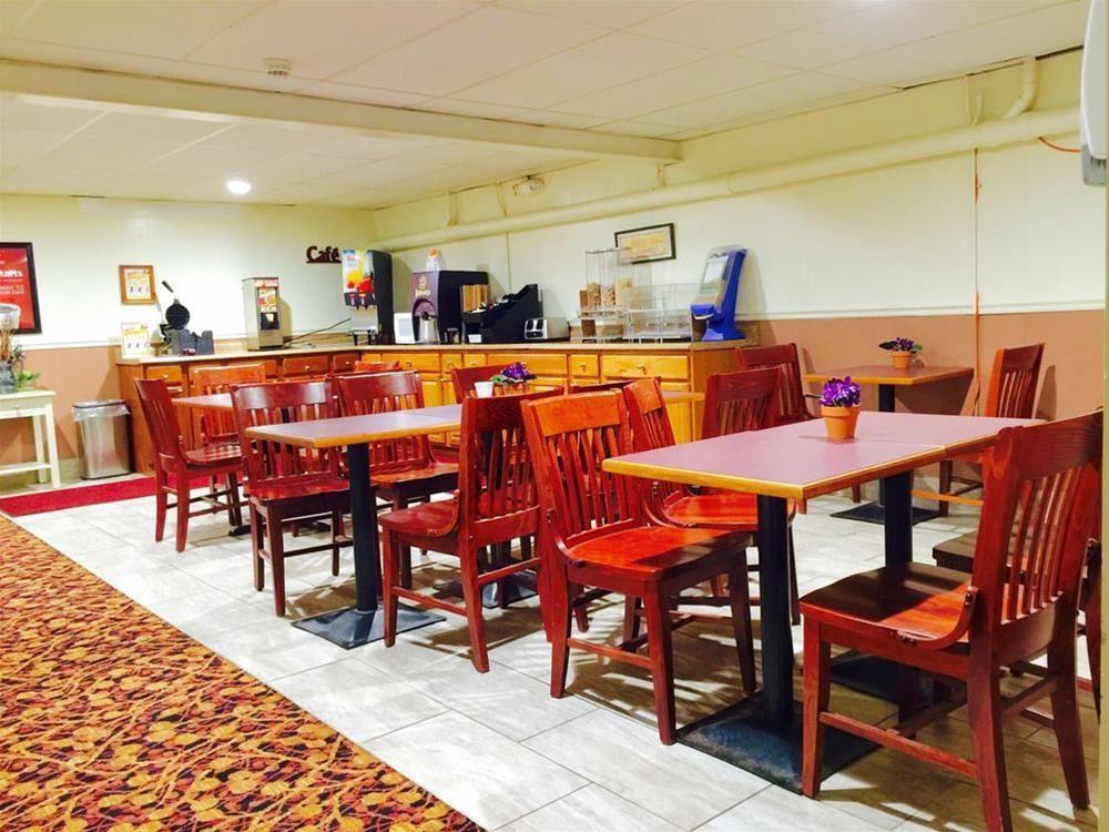 Tiltonlodge Inn & Suites Екстериор снимка